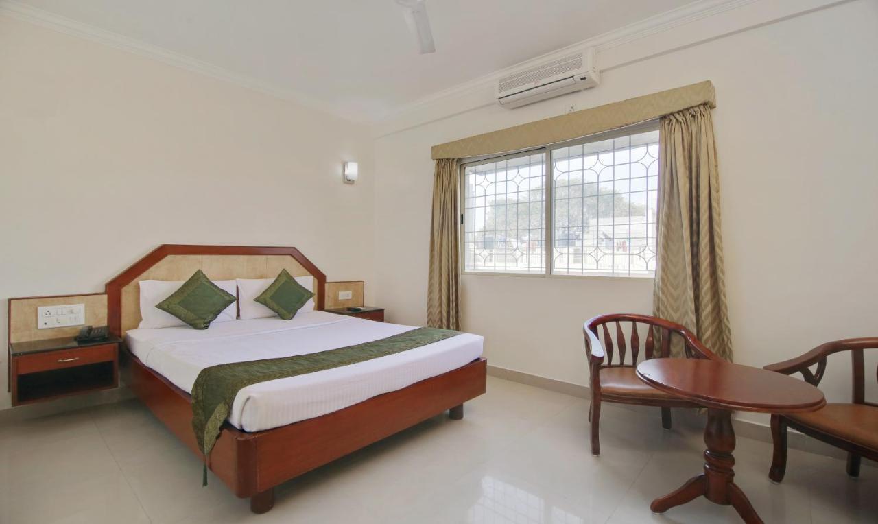 Treebo Trend President Suites Bangalore Exterior foto