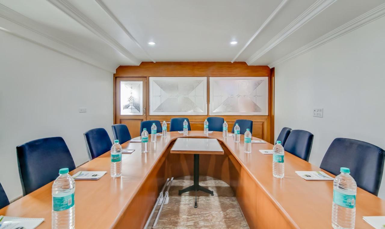 Treebo Trend President Suites Bangalore Exterior foto